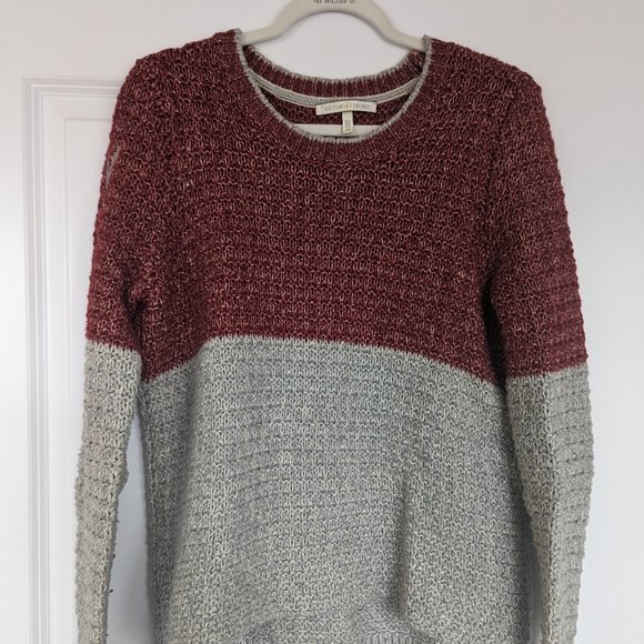 Victoria's Secret sweater - Picture 1 of 4